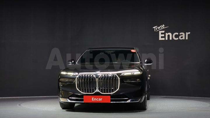 BMW 7 Series 2023 — 3