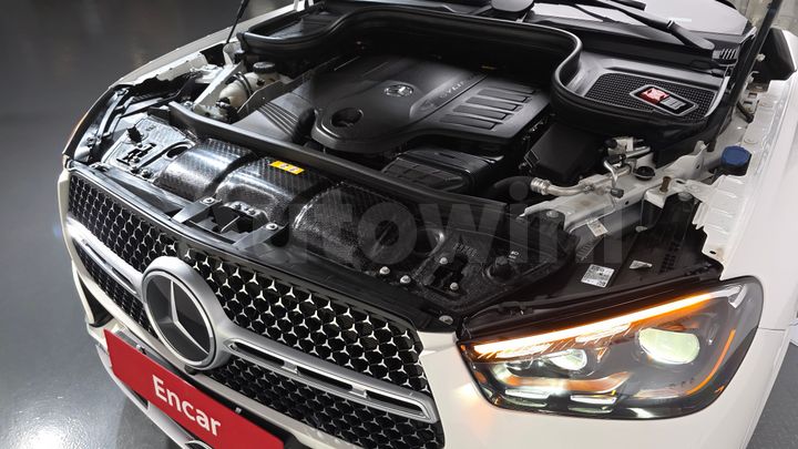 Mercedes Benz GLE Class 2024 — 5