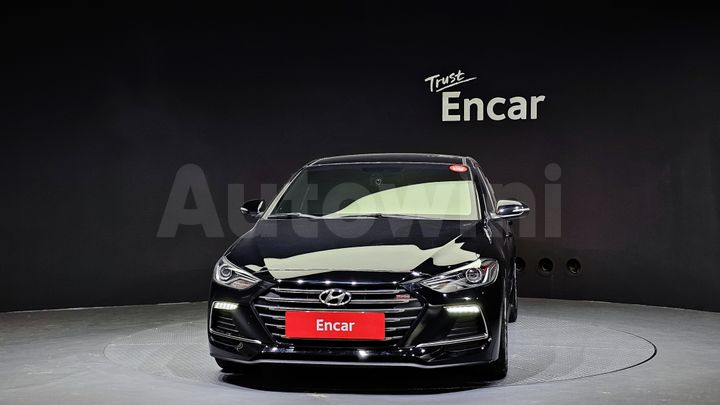 Hyundai Avante 2018 — 3