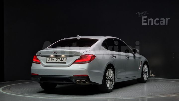 Genesis G70 2019 — 2