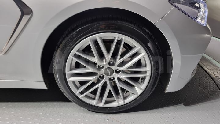 Genesis G70 2019 — 5