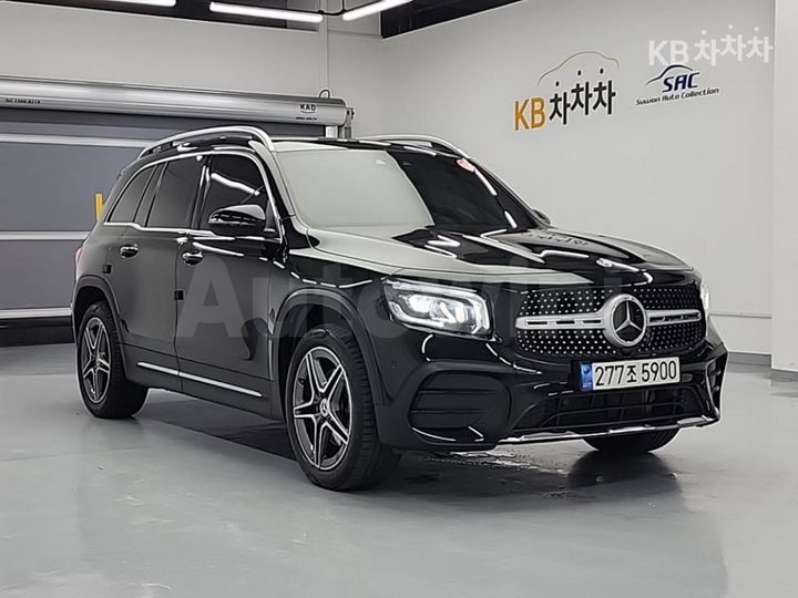 Mercedes Benz GLB Class 2023 — 4