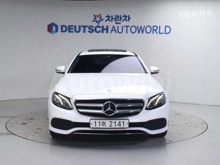 Mercedes Benz E Class 2018 — 3