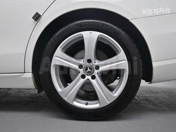 Mercedes Benz E Class 2018 — 5