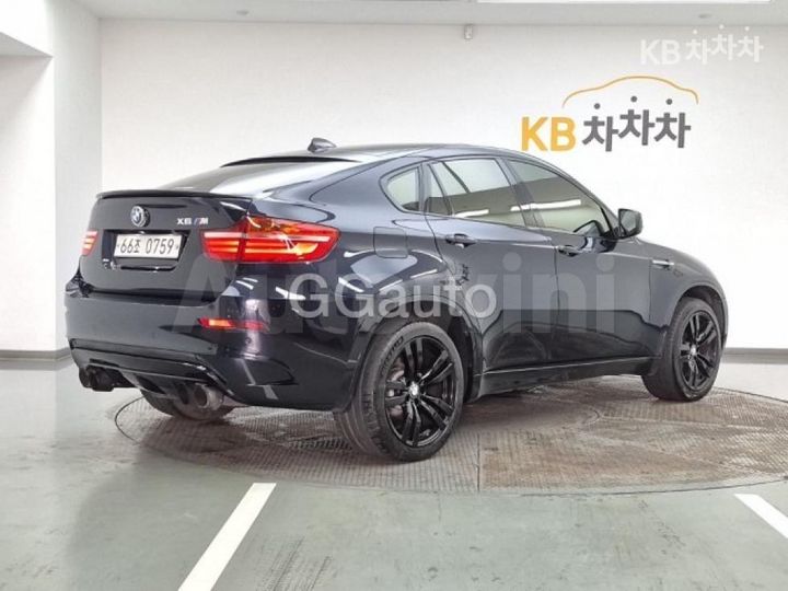 BMW M 2011 — 4