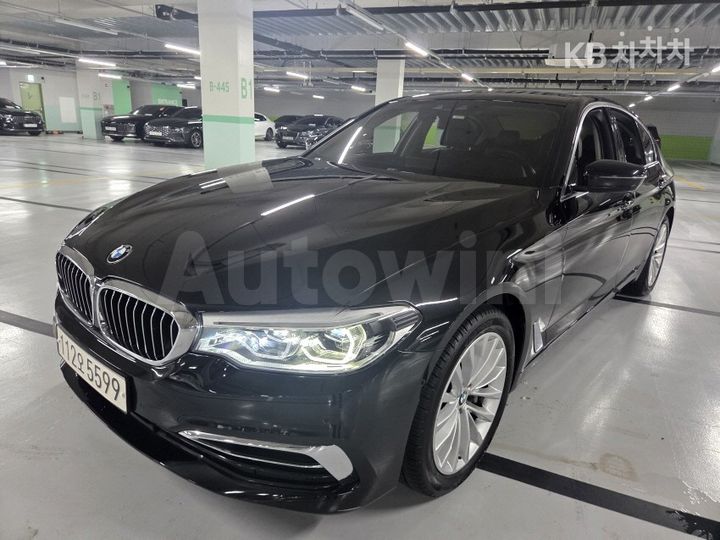 BMW 5 Series 2019 — 3
