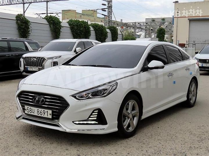 Hyundai Sonata 2018 — 2