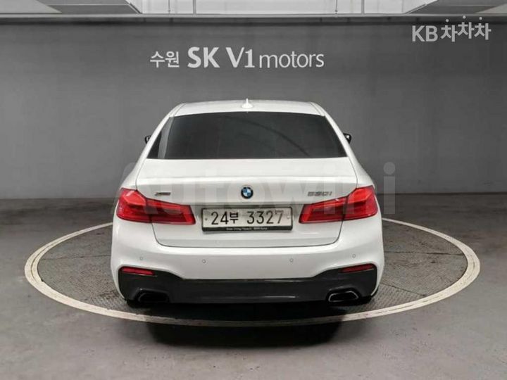 BMW 5 Series 2017 — 2