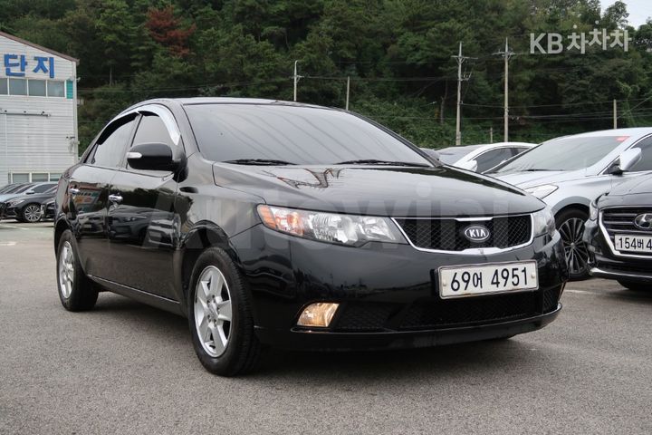 Kia Forte 2010 — 2
