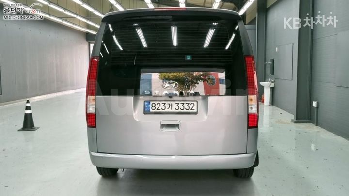 Hyundai Staria 2022 — 4