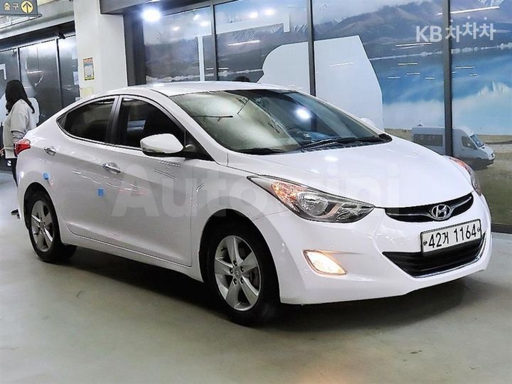 Hyundai Avante 2014 — 2