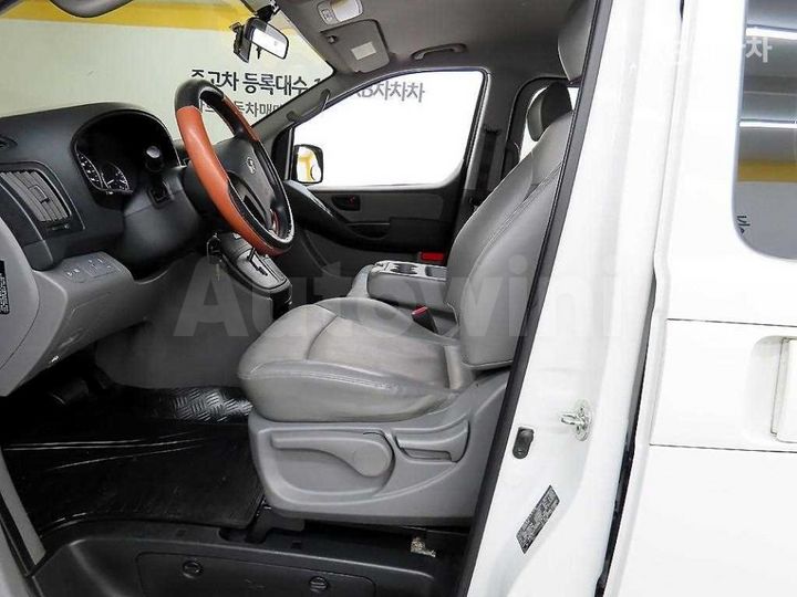 Hyundai Starex 2021 — 5