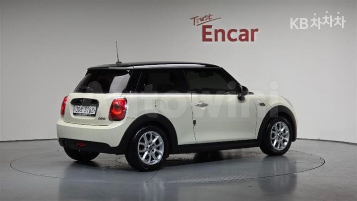 Mini Cooper 2017 — 2