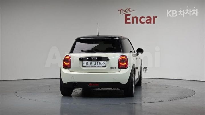 Mini Cooper 2017 — 4