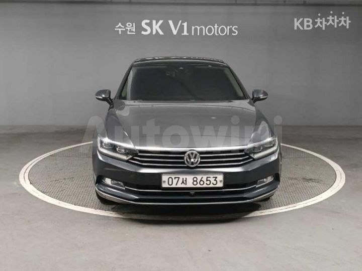 Volkswagen Passat 2018 — 3