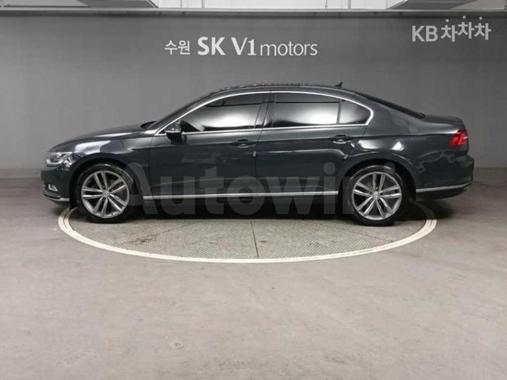 Volkswagen Passat 2018 — 5