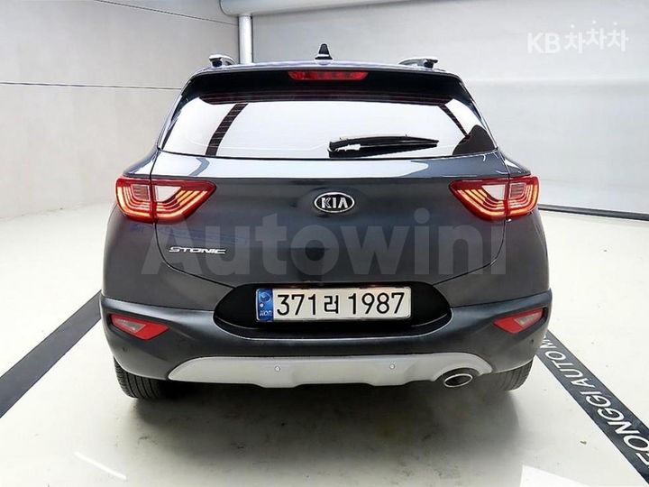 Kia Stonic 2020 — 3