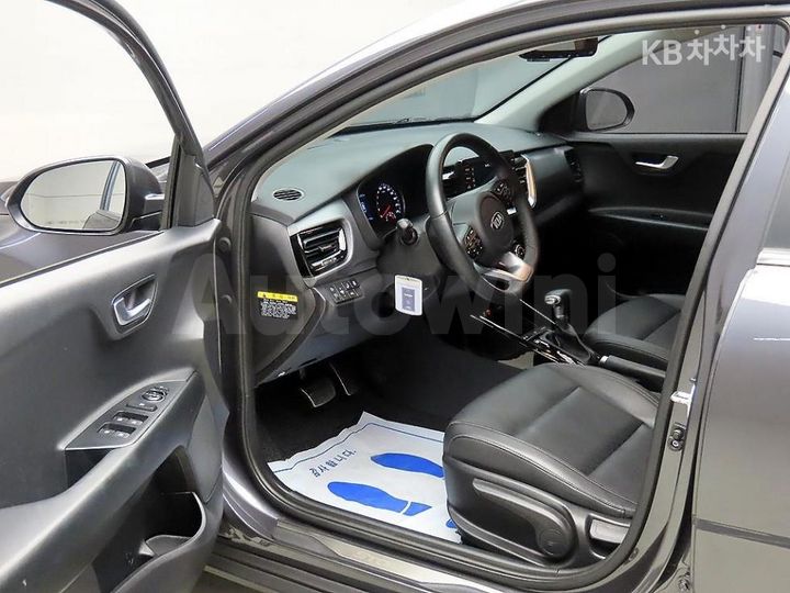 Kia Stonic 2020 — 5