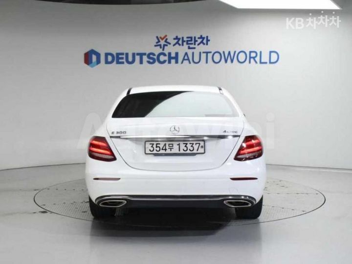 Mercedes Benz E Class 2020 — 4