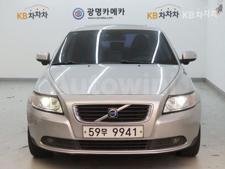 Volvo S40
