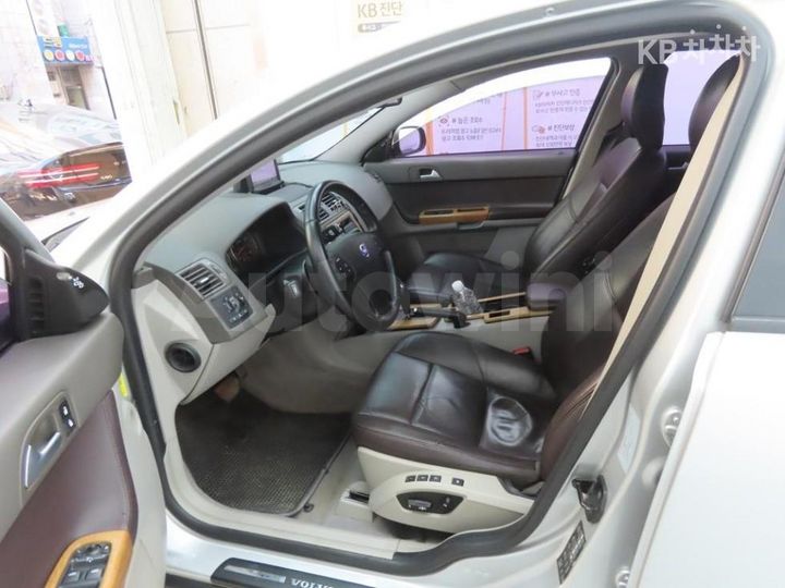 Volvo S40