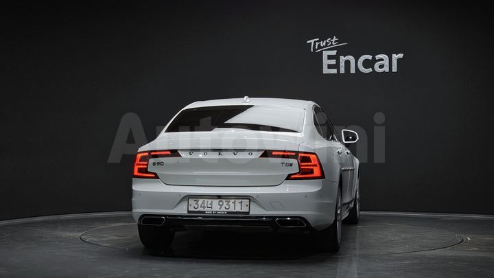 Volvo S90 2019 — 4