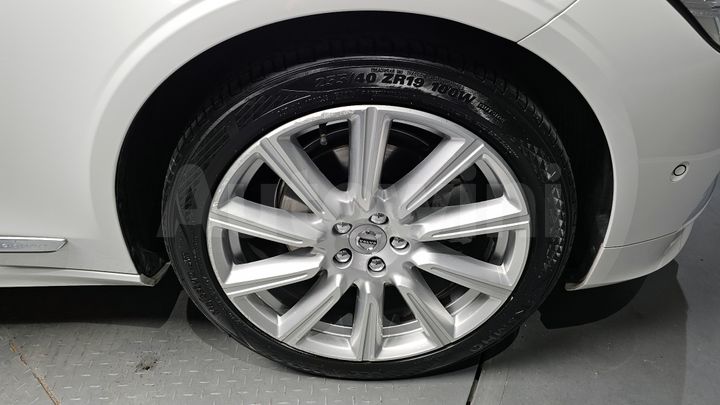 Volvo S90 2019 — 5