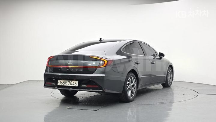 Hyundai Sonata 2022 — 4