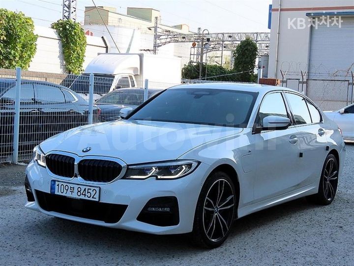 BMW 3 Series 2021 — 2