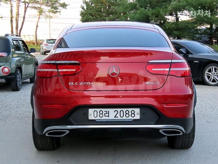 Mercedes Benz GLC Class 2018 — 4