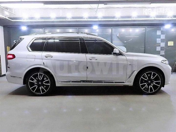 BMW X7 2022 — 3