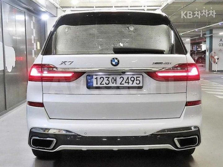 BMW X7 2022 — 5