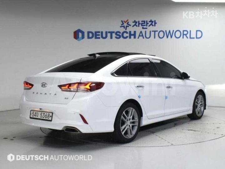 Hyundai Sonata 2018 — 2