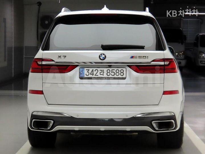 BMW X7 2021 — 3