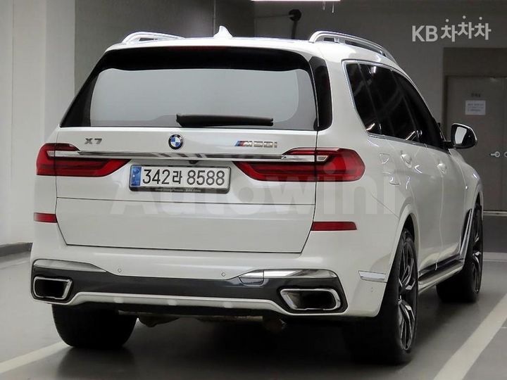 BMW X7 2021 — 4