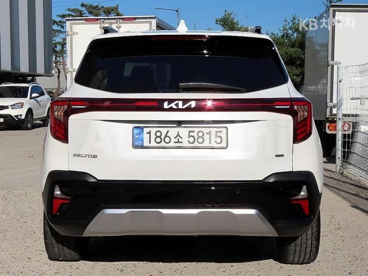Kia Seltos 2023 — 4