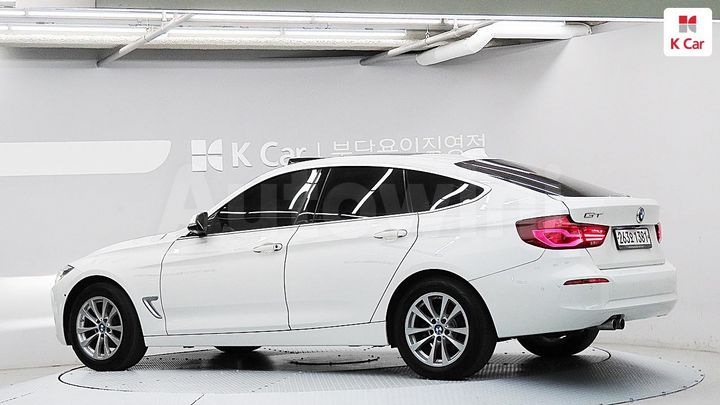 BMW 3 Series 2020 — 4
