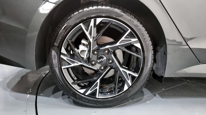 Kia K5 2024 — 5