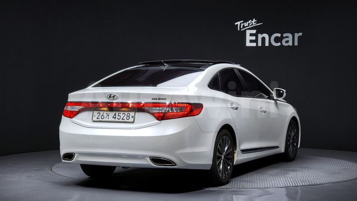 Hyundai Grandeur 2013 — 2