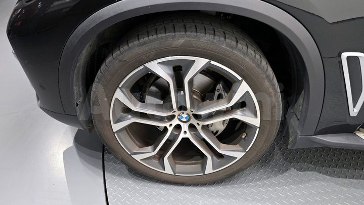 BMW X5 2023 — 5