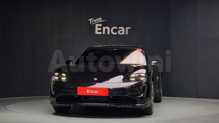 Porsche Taycan 2024 — 3