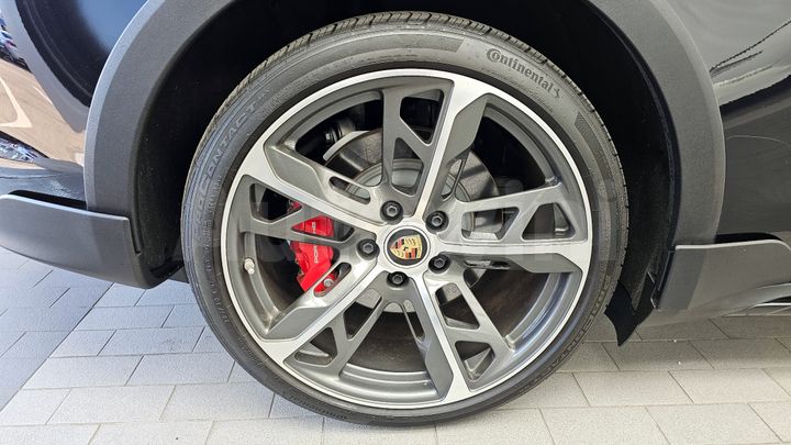 Porsche Taycan 2024 — 5