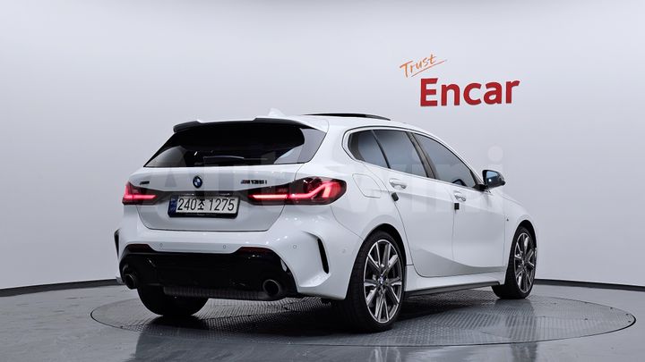 BMW 1 Series 2024 — 2