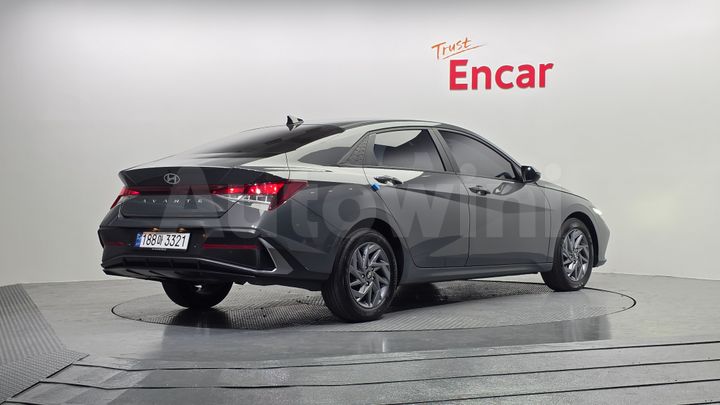 Hyundai Avante 2024 — 2