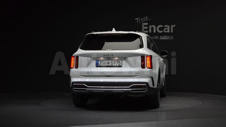 Kia Sorento 2023 — 4