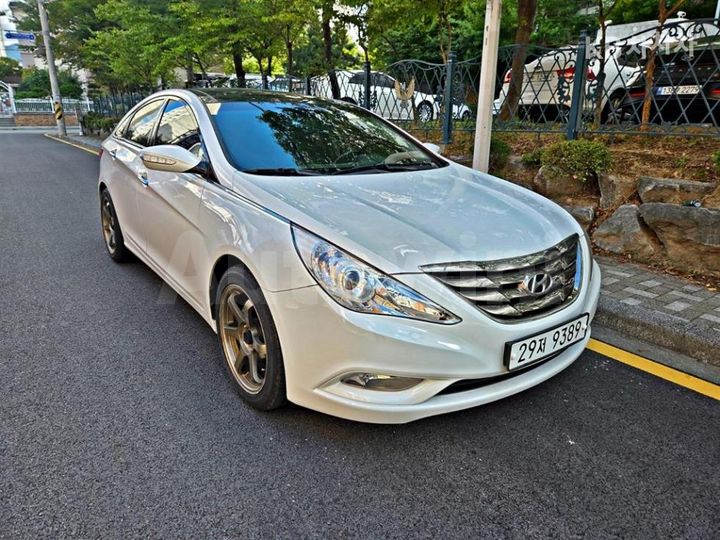 Hyundai Sonata 2011 — 2