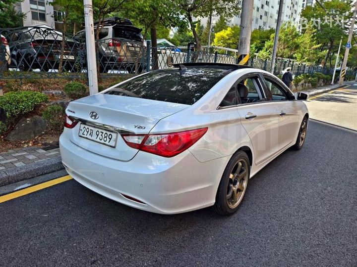Hyundai Sonata 2011 — 4