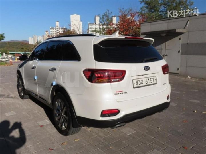 Kia Sorento 2018 — 4