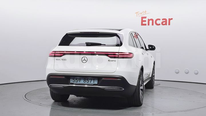 Mercedes Benz EQC 2020 — 4