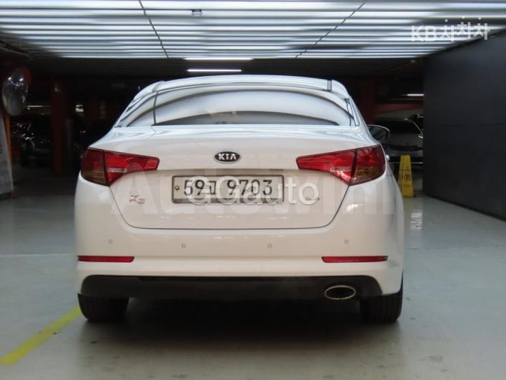 Kia K5 2011 — 3